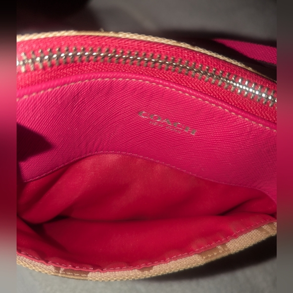 Coach North  South Swing Pack Fuchsia and Beige Crossbody Bag - Picture 8 of 9